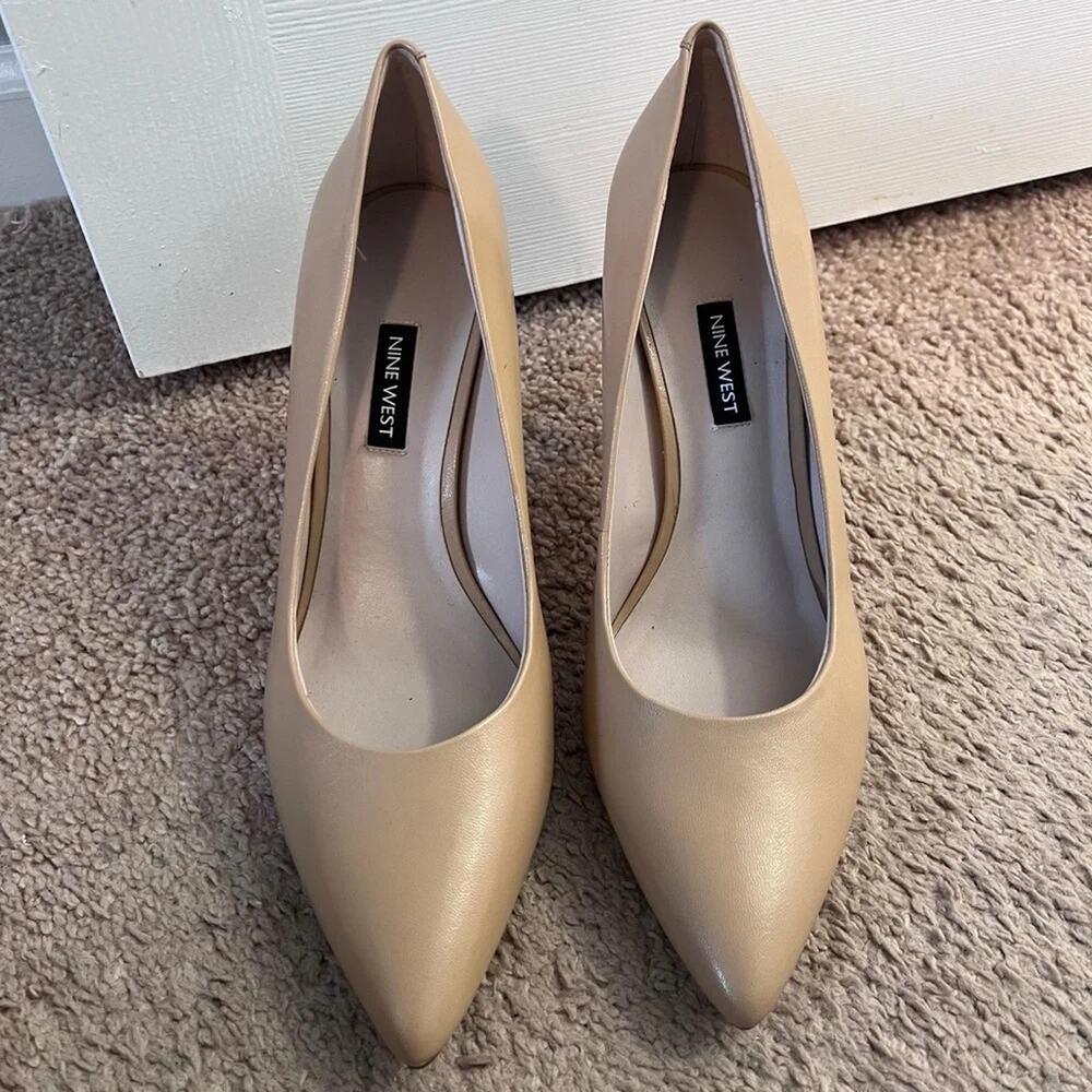 Nine West Flax Pump Beige Heels Size 10 - Picture 2 of 7